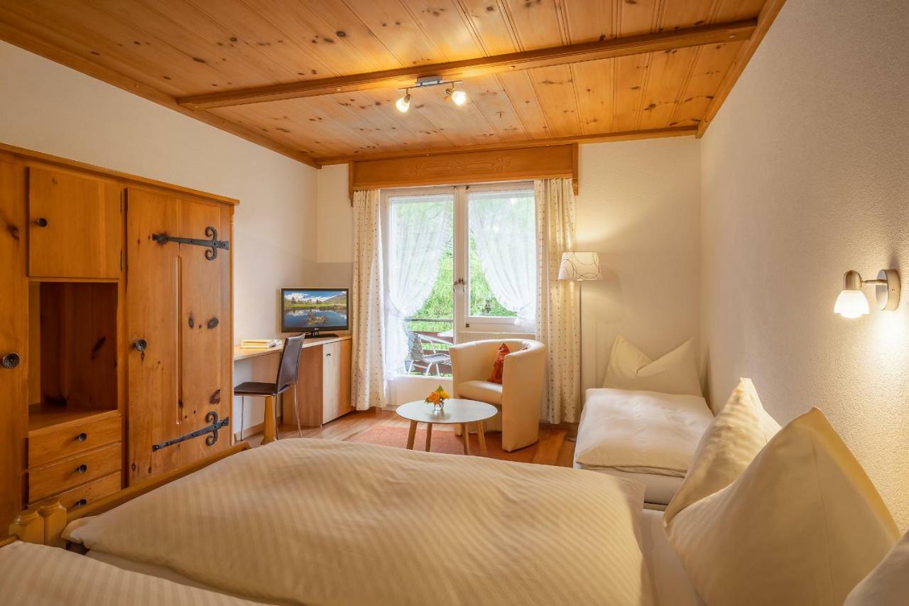 Neuhaus Golf- & Strandhotel Unterseen Εξωτερικό φωτογραφία